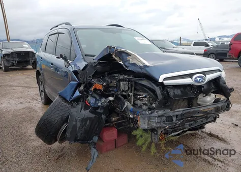 2014 Subaru Forester 2.0Xt Premium z USA, uszkodzony, nr VIN JF2SJGDC4EH443720